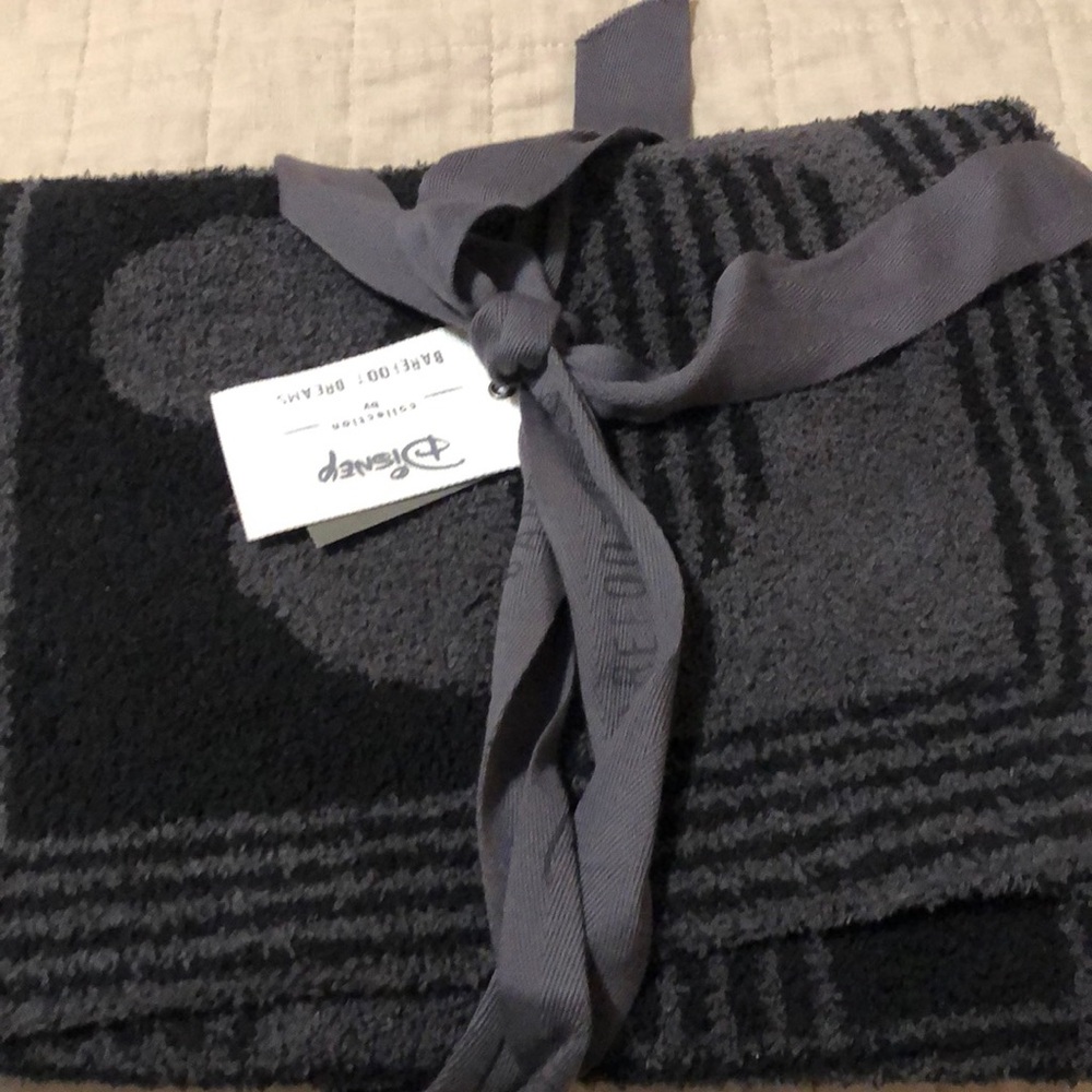 Black gray scarf